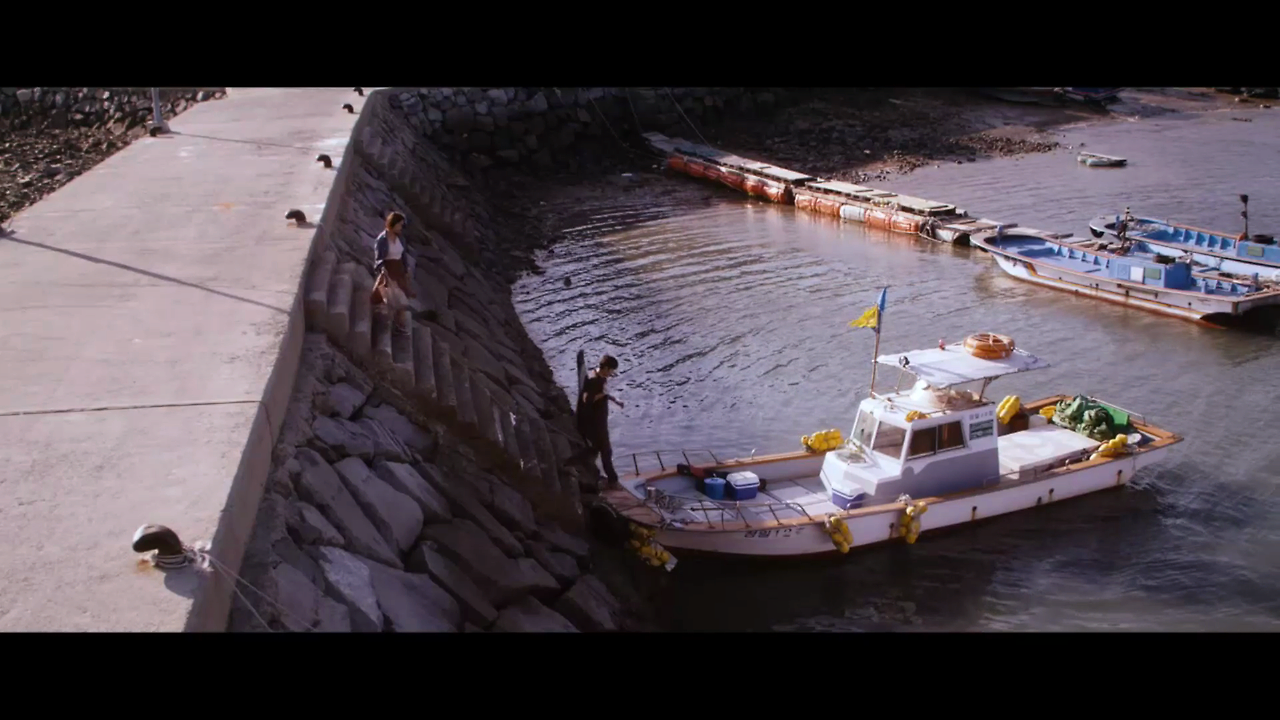 돼지같은여자.(3.3).My sister, the pig lady 2015.1080P.HEVC.AAC-NonDRM.mkv_001547512.png