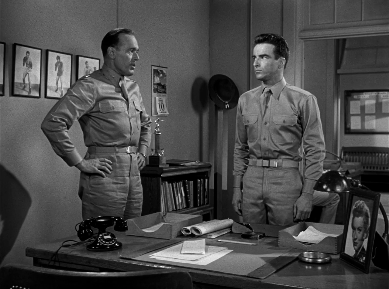 지상에서 영원으로 From Here to Eternity 1953 1080p.mkv_000387595.png