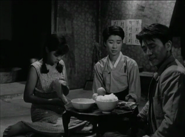 1959년.구름은 흘러도,김영옥,최남현,엄앵란.avi_000914864.png
