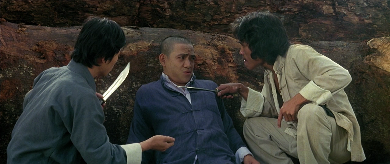 채리불소자.The.New.Shaolin.Boxers.1976.720p.BluRay.x264-BiPOLAR.mkv_001424680.png