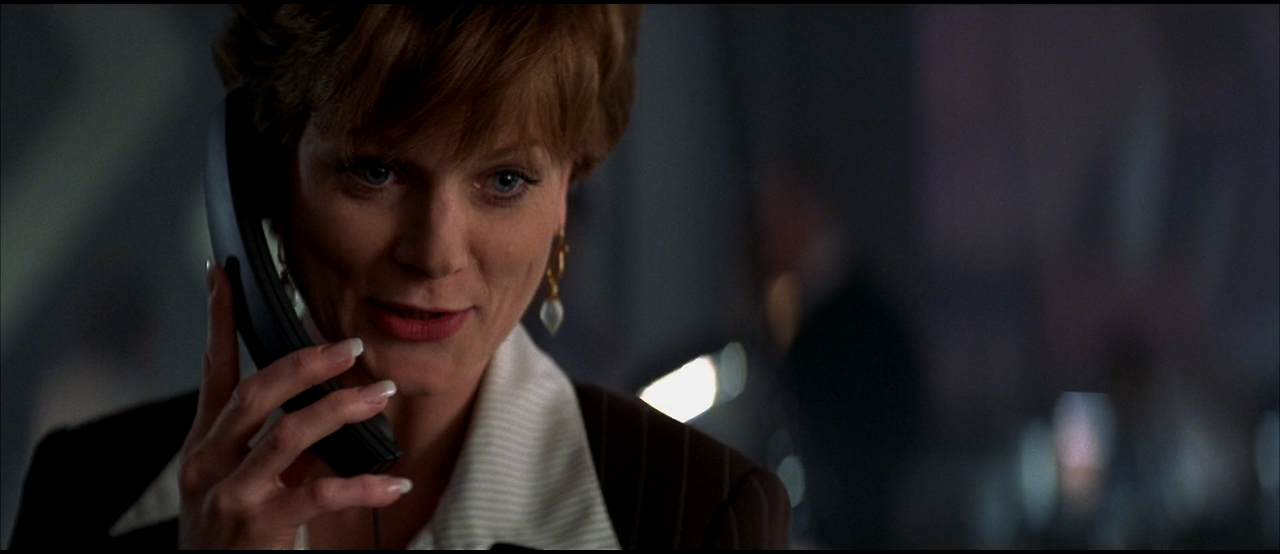 1997 - Tomorrow.Never.Dies.1080p.BluRay.DTS.HighCode.mkv_001424423.png