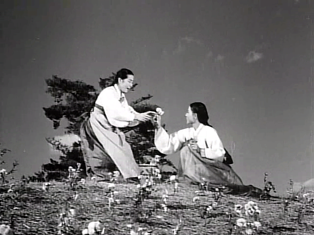 시집 가는 날.The.Wedding.Day.1956.조미령, 김승호, 최현, 김유희.XviD.AC3-WAF.avi_000503578.png