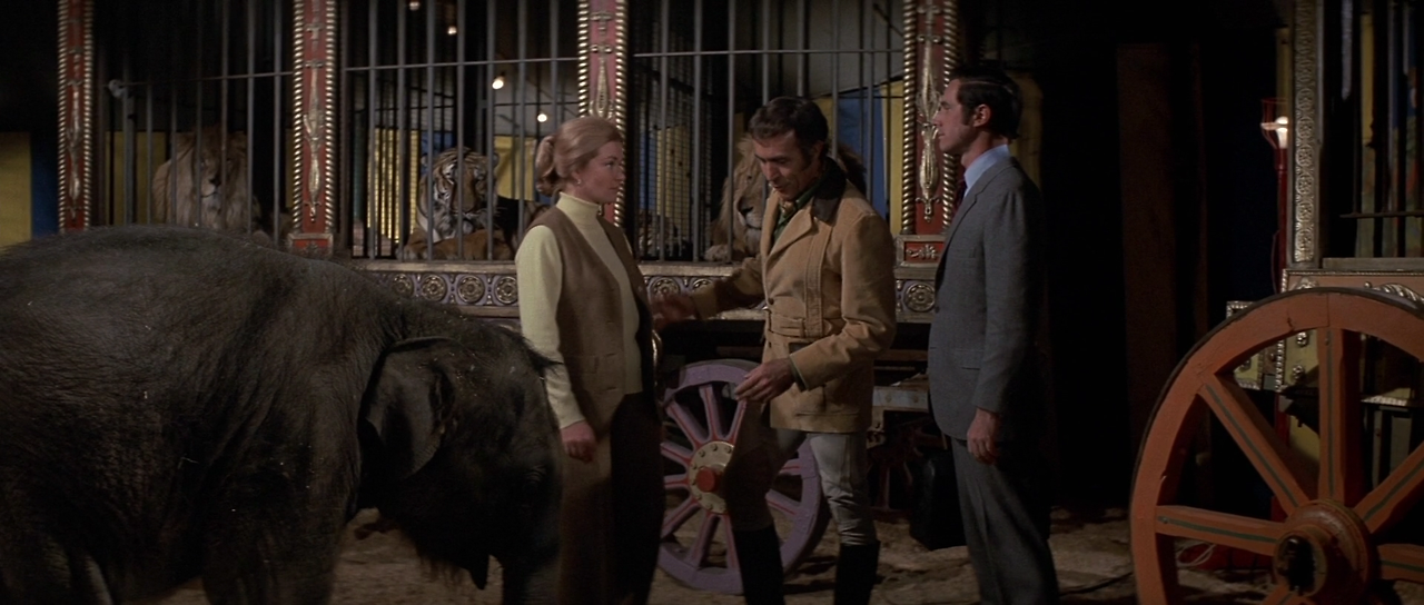 1971 Escape.From.The.Planet.Of.The.Apes.1971.1080p.BluRay.x264-SPARKS.mkv_004413875.png