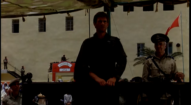 아이언 이글.Iron.Eagle.1986.DVDRip.DivX5.AC3.CD1-HAWK.avi_001576710.png