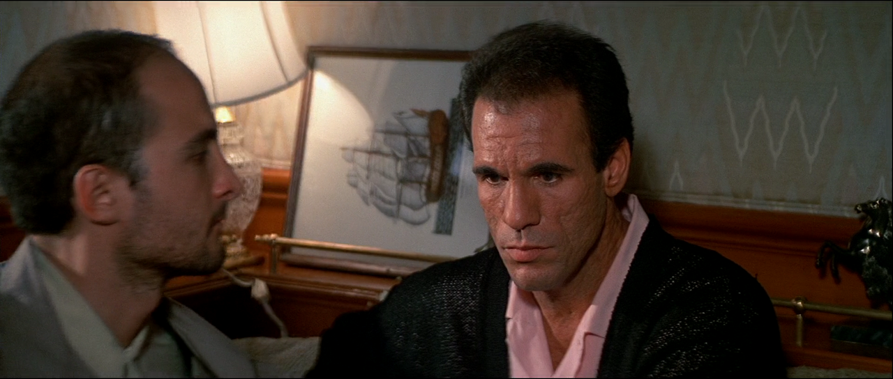 1989 - Licence.to.Kill.1080p.BluRay.DTS.HighCode.mkv_005812098.png