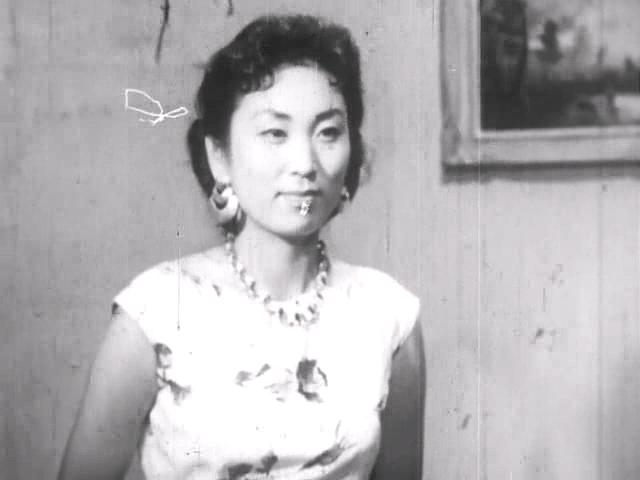 청춘쌍곡선.1956.XviD.AC3.CD1-WAF.avi_002602718.png