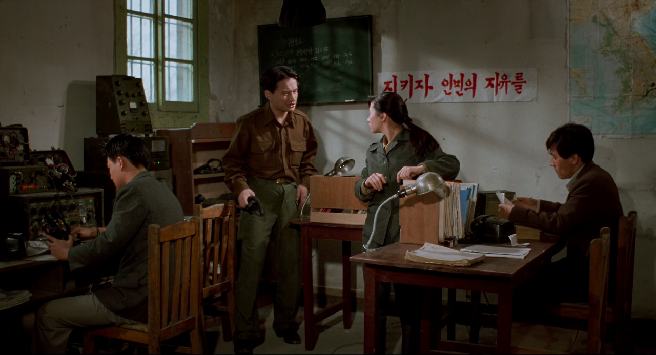 남부군 Nambugun.1990.KOREAN.BDRip.1080p.x265.AAC-[Anime Land].mkv_000246667.png
