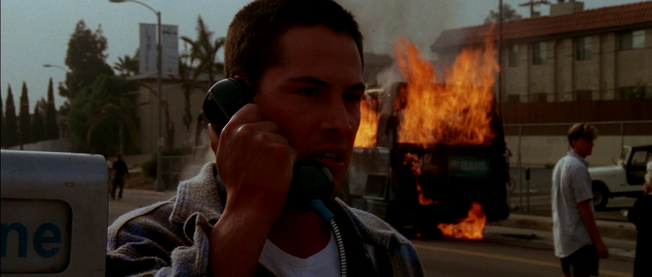 Speed.1994.1080p.BluRay.x264.DTS-FGT.mkv_001846389.png