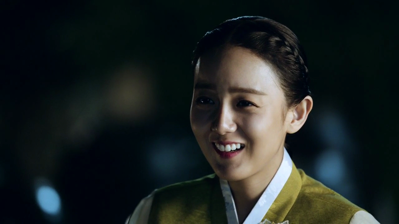 2015.02.10.어우동 주인없는 꽃.Eo.Woo-dong：Lost.Flower.2015.720p.HDRip.H264-CINEFOX.mp4_001245565.png