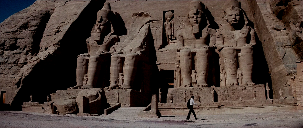 1977 - The.Spy.Who.Loved.Me.1080p.BluRay.DTS.HighCode.mkv_003070109.png