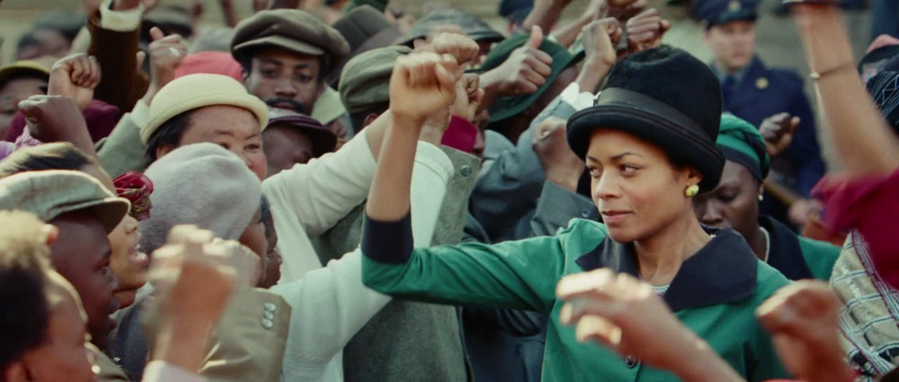 만델라 - 자유를 향한 머나먼 여정 Mandela.Long.Walk.To.Freedom.2013.720P.BRRiP.XVID.AC3-MAJESTIC.avi_004938082.png