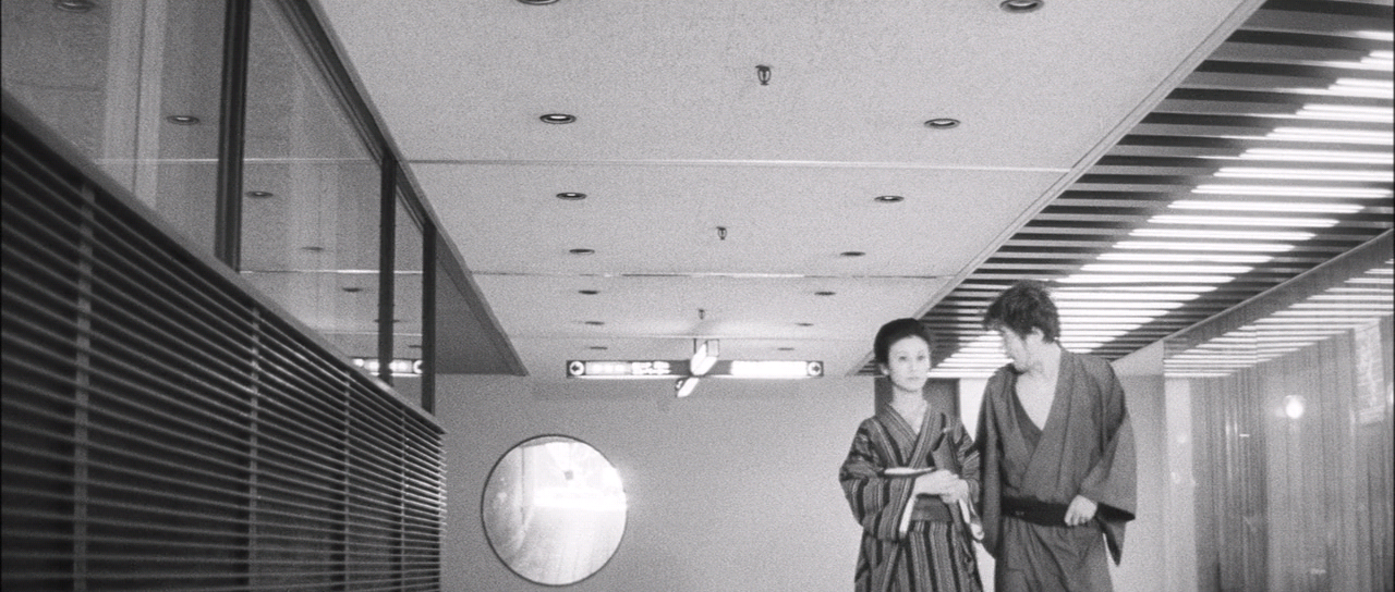 Eros Plus Massacre Directors Cut.1969.720p.BluRay.AVC-mfcorrea.mkv_014023570.png