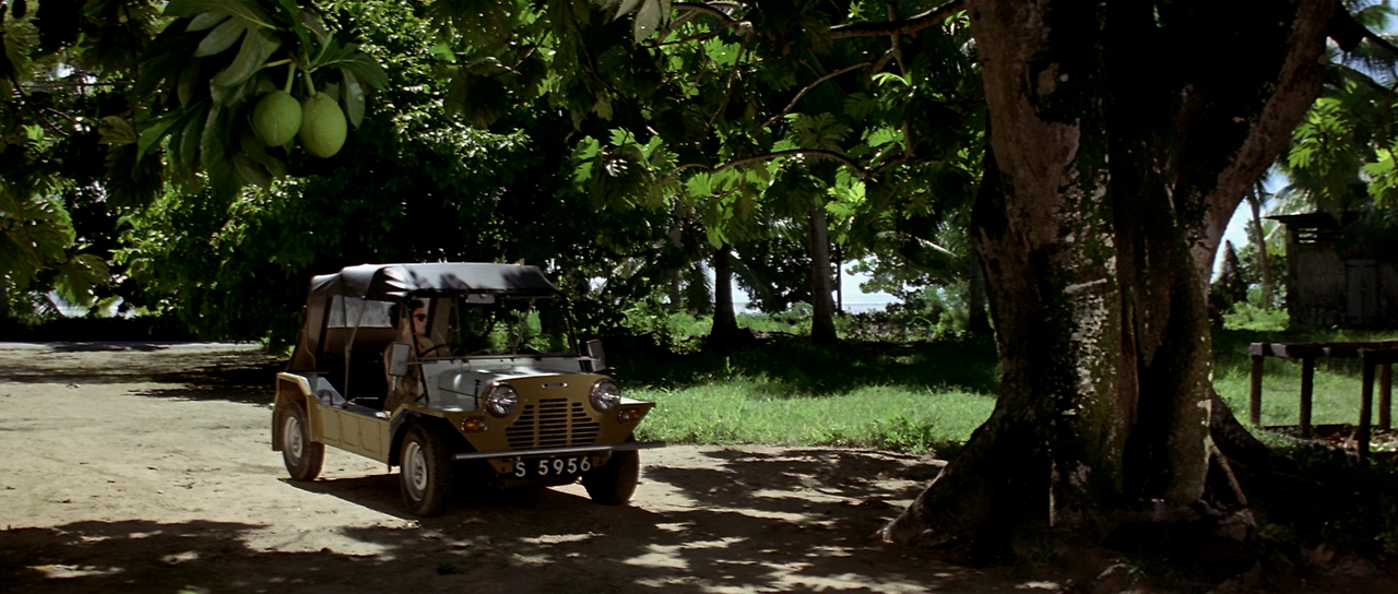 엠마뉴엘 3 - 굿바이 엠마뉴엘 Emmanuelle.3.1977.FRENCH.1080p.BluRay.x265-VXT.mp4_001957664.png