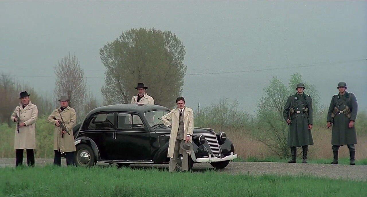 살로 소돔의 120일 Salo.Or.The.120.Days.Of.Sodom.1975.720p.BRRip.H264.AAC-ETRG.mp4_000453037.png