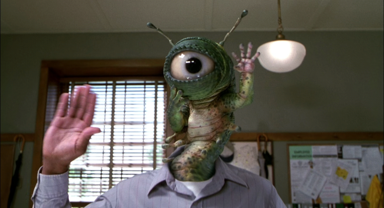 Men_in_Black_II_(2002)_(1080p_BluRay_x265_HEVC_10bit_AAC_5.1_Tigole).mkv_002 (2).png