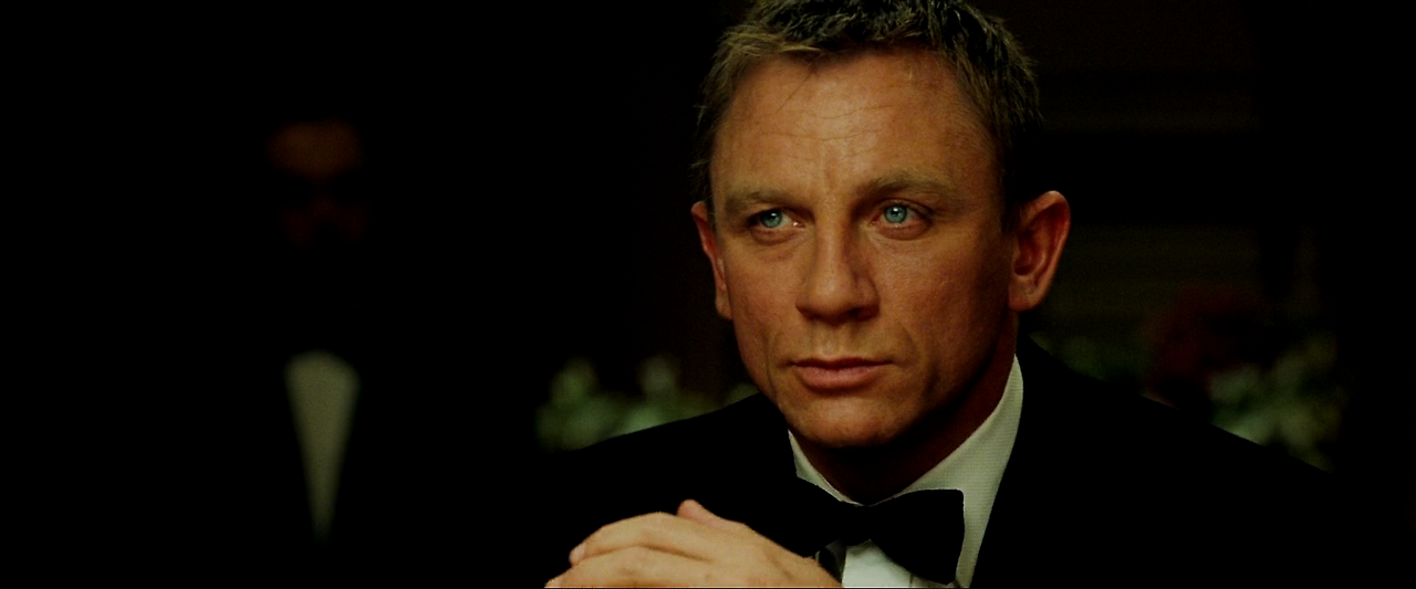 2006 - Casino.Royale..1080p.BluRay.DTS.HighCode.mkv_004293498.png