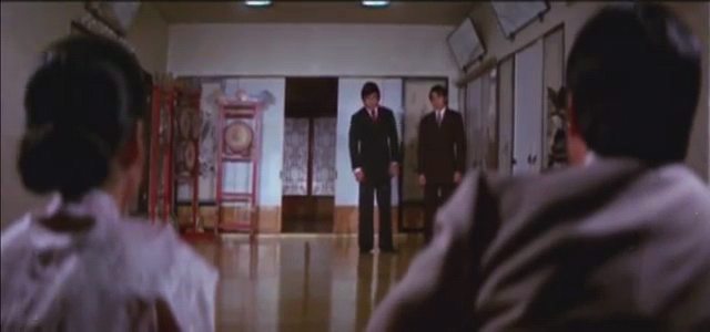 실록 김두한 (1974년).(이대근,고은아,이순재,백일섭).mp4_010211070.png