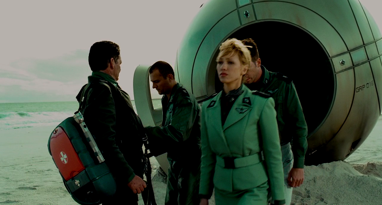 Starship.Troopers.3.Marauder.2008.720p.BluRay.x264-CDDHD.mkv_002521148.png