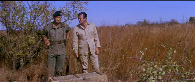 그린 베레.The.Green.Berets.1968.DivX.AC3.CD2.avi_001443309.png
