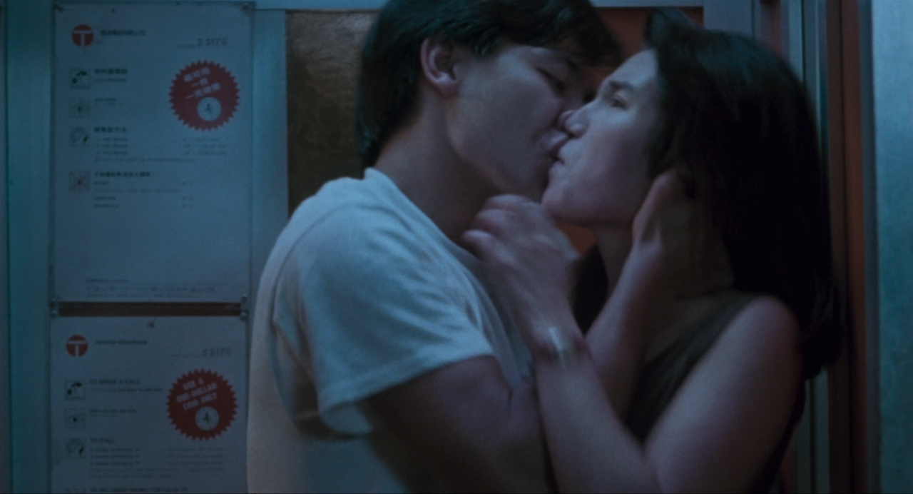 As Tears Go By (1988) Criterion (1080p BluRay x265 HEVC 10bit AAC 1.0 Chinese Silence).mkv_003204743.png