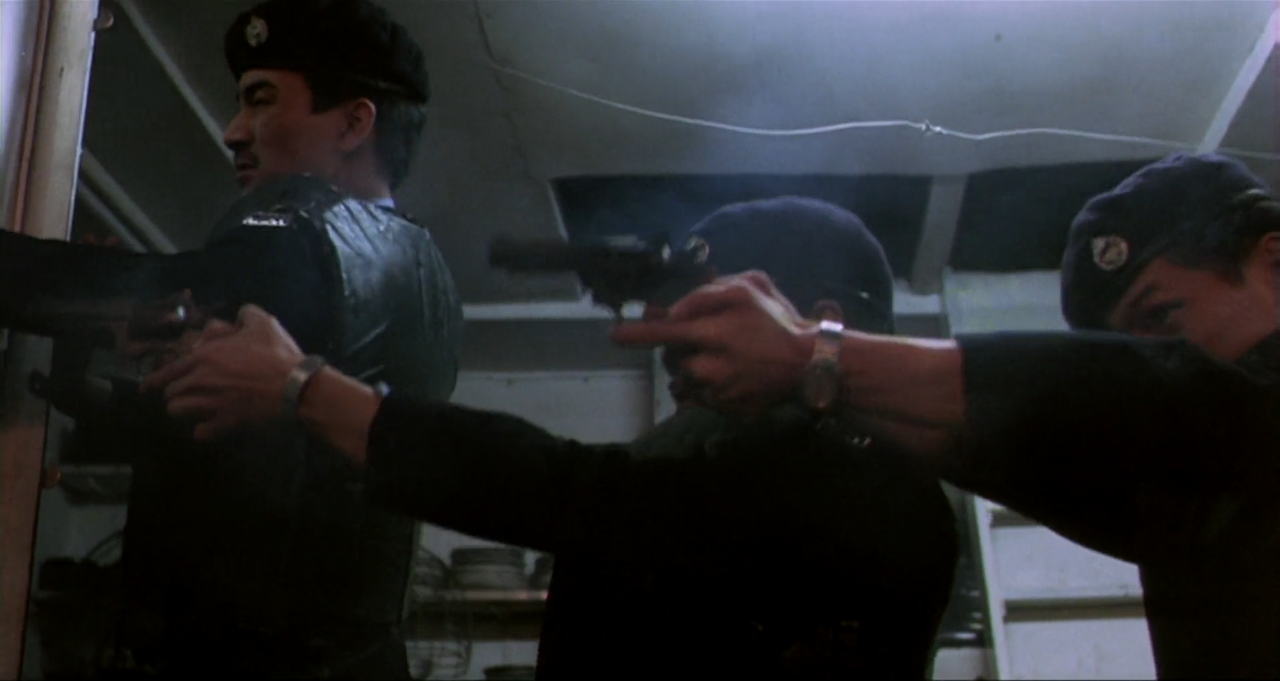 Long.Arm.Of.The.Law.1984.CHINESE.1080p.BluRay.H264.AAC-VXT.mp4_005896271.png