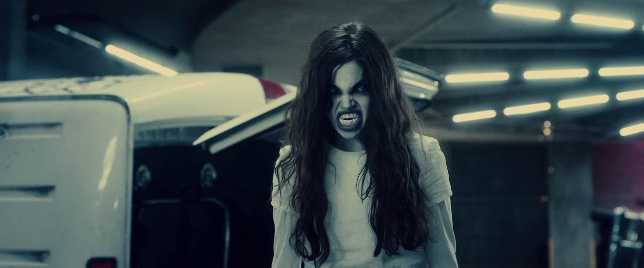 Underworld.Awakening.2012.1080p.BluRay.DTS.x264-HDCLUB.mkv_004336582.png