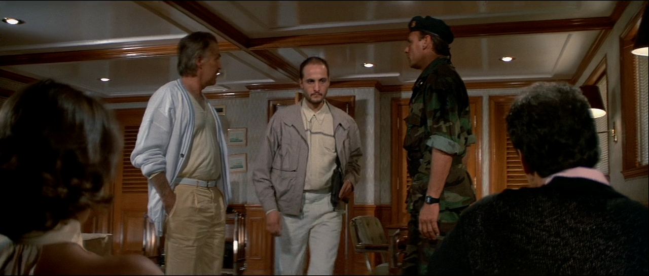 1989 - Licence.to.Kill.1080p.BluRay.DTS.HighCode.mkv_005807218.png