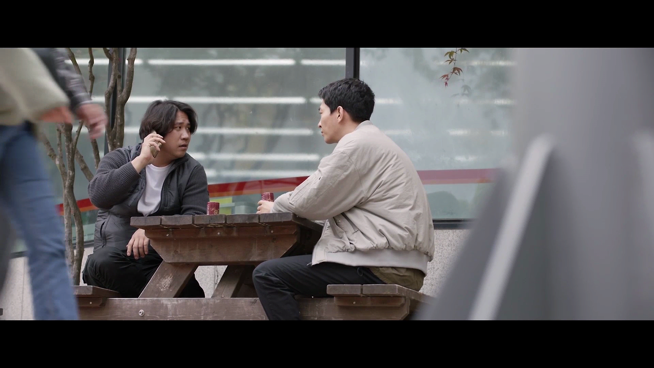 F20 2021.1080p.FHDRip.H264.AAC-NonDRM.mkv_013313786.png