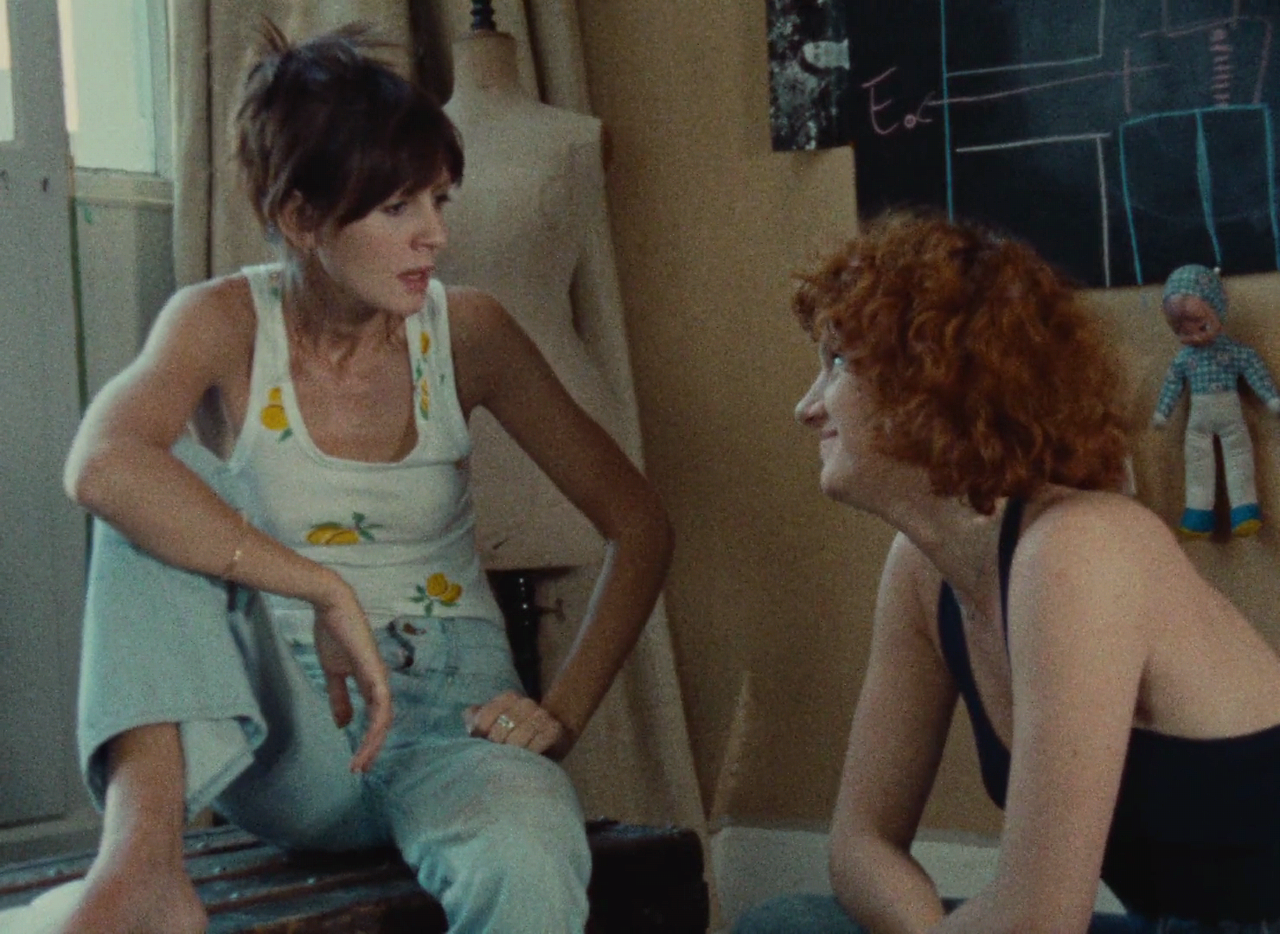 Celine.and.Julie.Go.Boating.1974.FRENCH.1080p.BluRay.H264.AAC-VXT.mp4_014101510.png