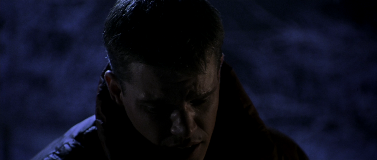 The.Bourne.Identity.2002.1080p.BluRay.x264.DTS-X.7.1-SWTYBLZ.mkv_000674090.png