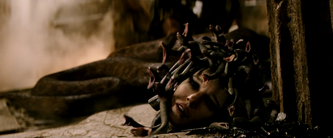 타이탄 Clash.Of.The.Titans.2010.1080p.BluRay.x265-RARBG.mp4_004639009.png