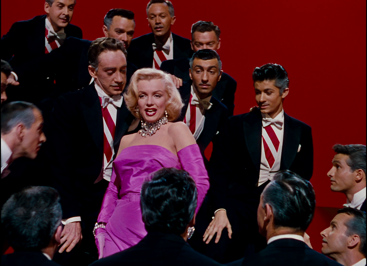 Gentlemen.Prefer.Blondes.1953.1080p.BluRay.x264-CiNEFiLE.mkv_004279442.png