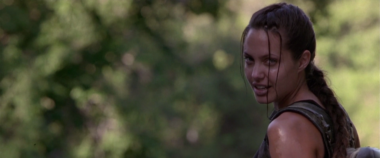 Lara.Croft.Tomb.Raider.2001.1080p.BluRay.H264.AAC-RARBG.mp4_005931455.png