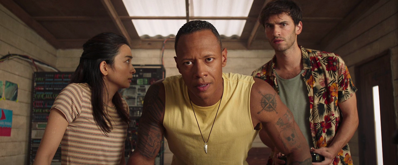 딥 블루 씨 3 Deep.Blue.Sea.3.2020.1080p.BluRay.x265-RARBG.mp4_005322773.png