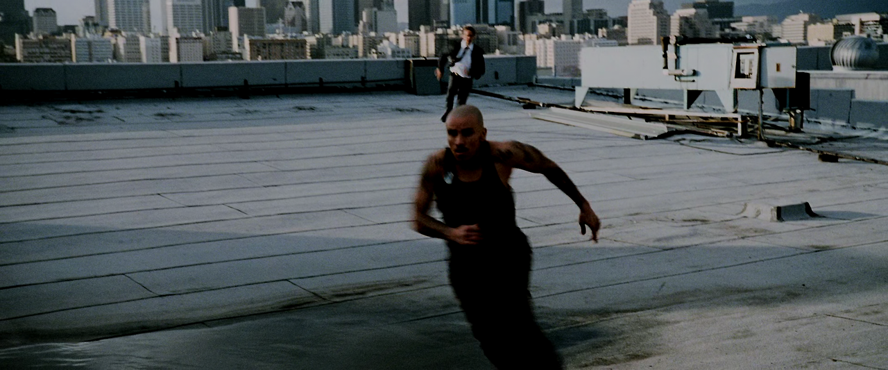 Fast.Furious.2009.2160p.4K.BluRay.x265.10bit.AAC5.1.mkv_000727853.png
