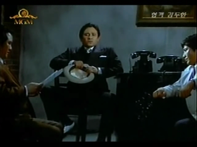 협객_김두한.Righteous.Fighter.Kim.Du-Han.1975.VHSRip.Xvid.AC3-BKL.avi_005731631.png