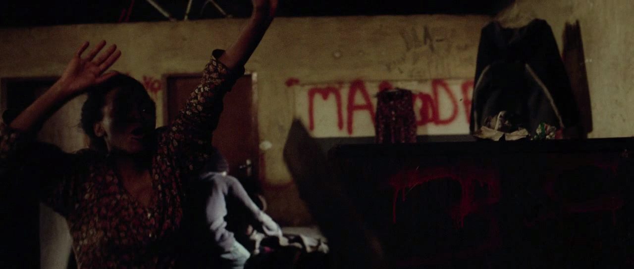 만델라 - 자유를 향한 머나먼 여정 Mandela.Long.Walk.To.Freedom.2013.720P.BRRiP.XVID.AC3-MAJESTIC.avi_020308407.png