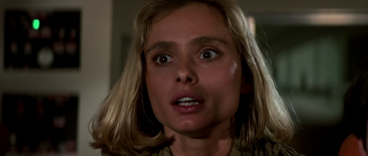1987 - The.Living.Daylights.1080p.BluRay.DTS.HighCode.mkv_006687181.png