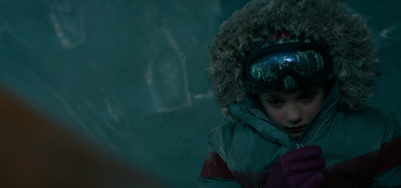 미드나이트 스카이 The Midnight Sky (2020)  [1080p x265 q22 Joy].mkv_003499000.png