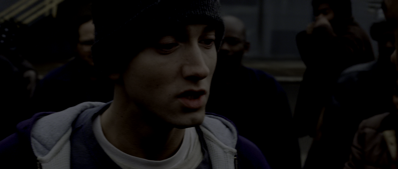 8.Mile.2002.2160p.UHD.BluRay.x265.10bit.HDR.DDP5.1-RARBG.mkv_003267139.png