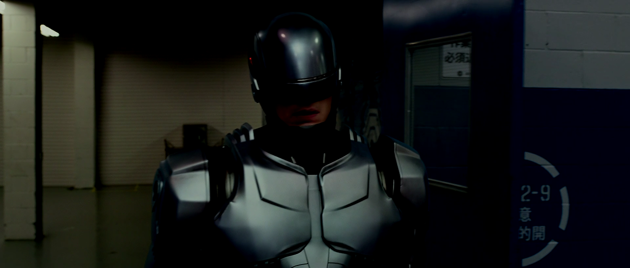 RoboCop.2014.1080p.BluRay.x264.DTS-Zoom.mkv_001875624.png