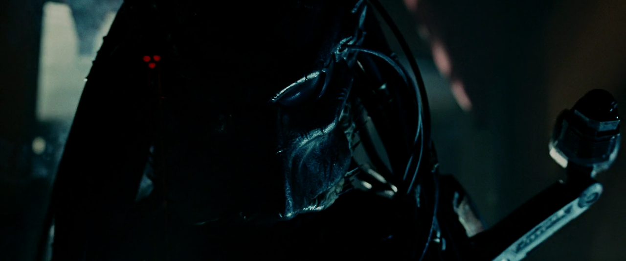 Aliens.vs.Predator.Requiem.2007.UNRATED.1080p.BluRay.H264.AAC-RARBG.mp4_004160035.png