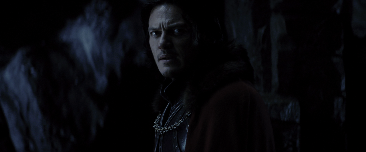 Dracula.Untold.2014.2160p.UHD.BluRay.x265-TERMiNAL.mkv_002725601.png