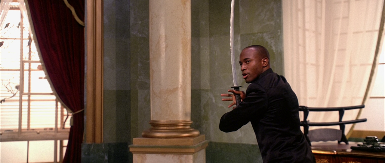 이퀄리브리엄 Equilibrium.2002.1080p.BluRay.x265.TrueHD-SAMPA.mkv_005764175.png