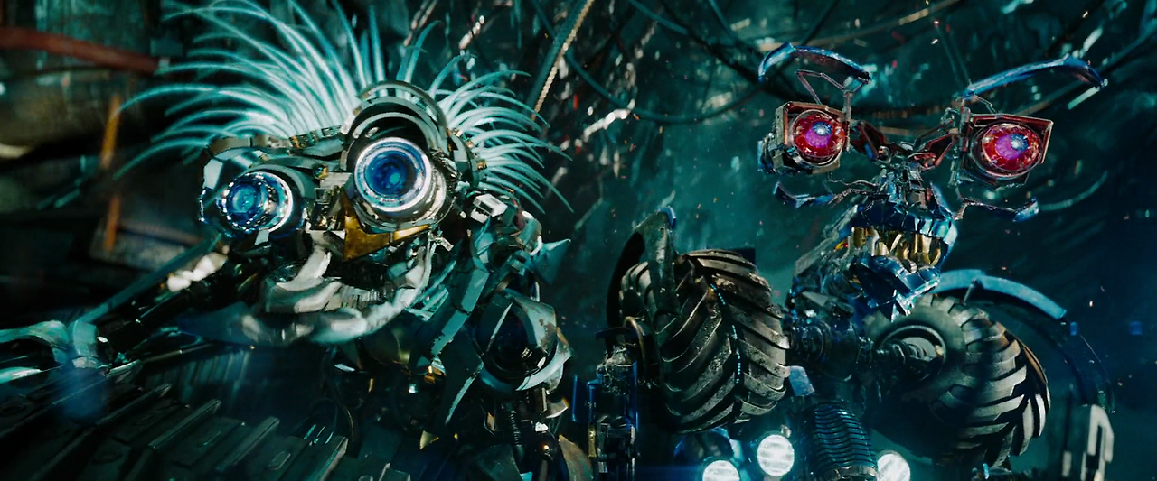 Transformers Dark of the Moon [2011] 1080p BluRay AAC x264-tomcat12[ETRG].mp4_020538510.png