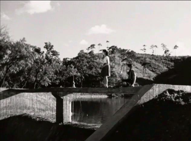 1959년.구름은 흘러도,김영옥,최남현,엄앵란.avi_001130484.png