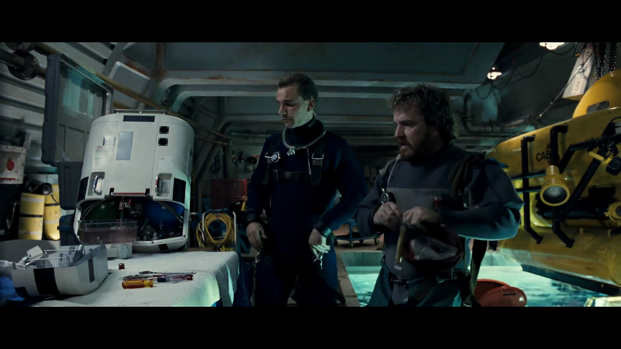 The.Abyss.1989.1080p.WEBRip.DD5.1.x264-QOQ.mkv_001178427.png