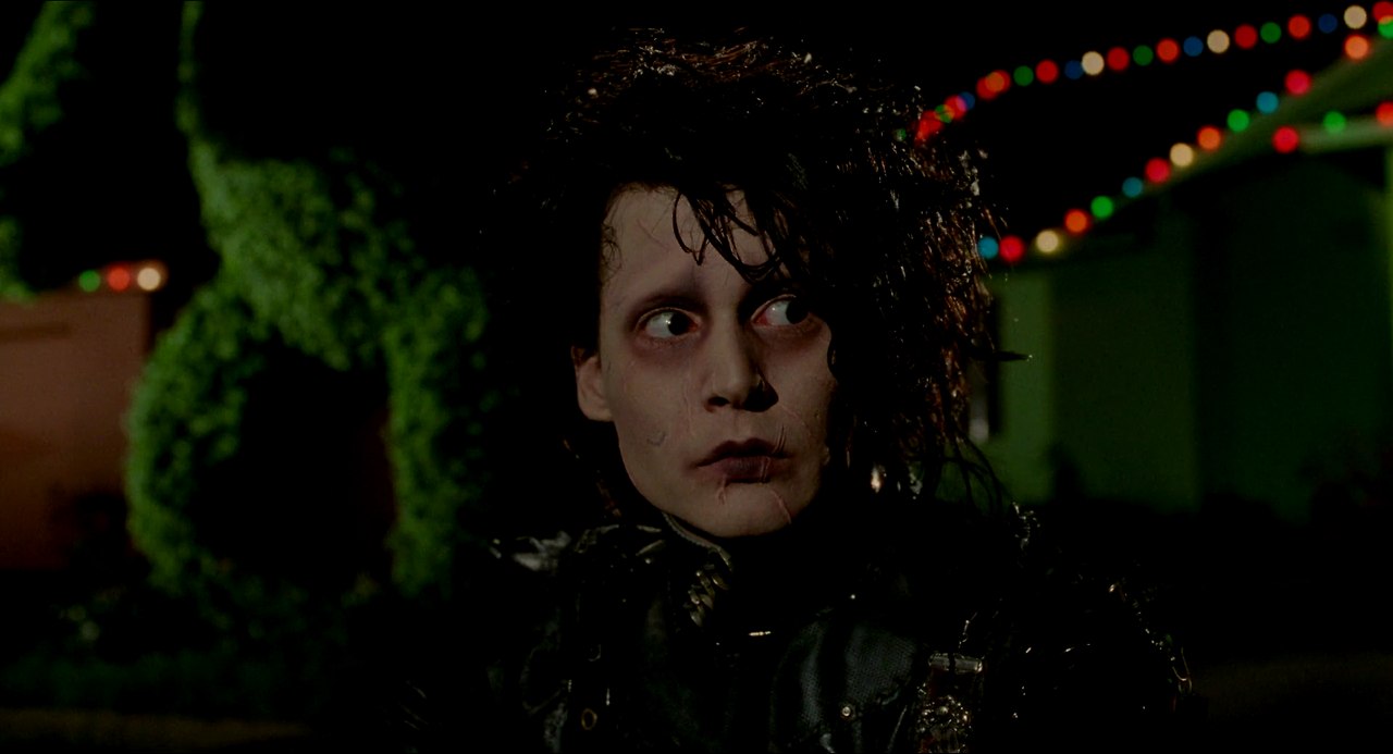 가위손 Edward.Scissorhands.1990.REMASTERED.1080p.BluRay.H264.AAC-RARBG.mp4_004983775.png
