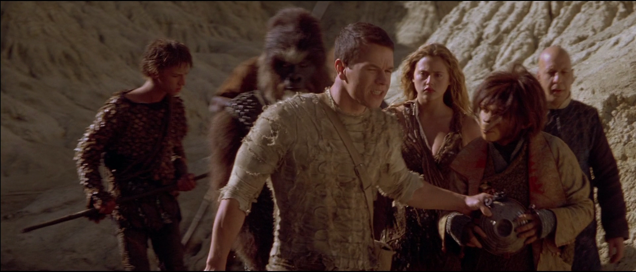 2001 Planet.Of.The.Apes.2001.1080p.BluRay.x264-SPARKS.mkv_003300344.png