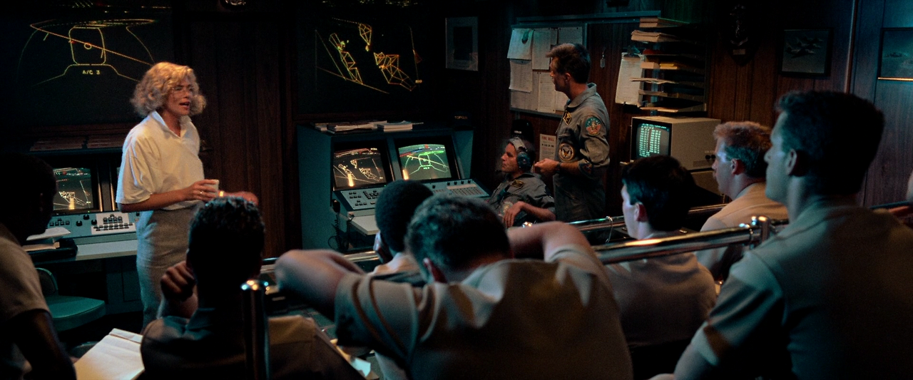 Top.Gun.1986.REMASTERED.1080p.BluRay.x264.DTS-FGT.mkv_003088294.png